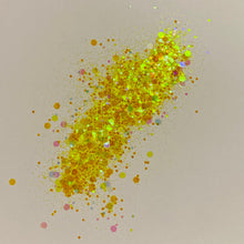 Load image into Gallery viewer, 1/4oz Raw Glitter Chunky- Yellow