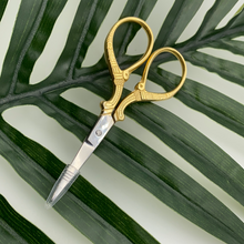 Load image into Gallery viewer, Vintage Nail Scissors
