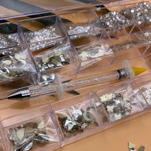 Load image into Gallery viewer, Crystal Bling Box
