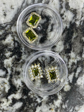 Load image into Gallery viewer, 2pcs Big Stud Charms
