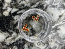 Load image into Gallery viewer, 2pcs V Heart Charms
