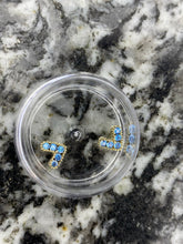 Load image into Gallery viewer, 2pcs V Heart Charms
