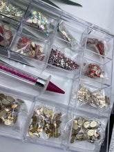 Load image into Gallery viewer, 4 Color Mixed Bling Box

